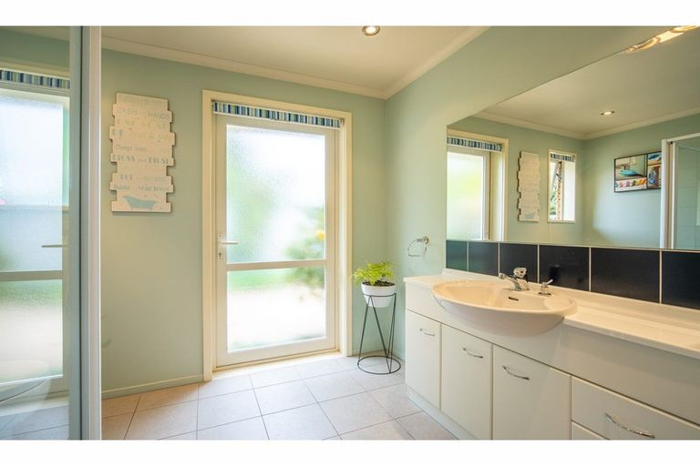 Photo of property in 130a Halswell Road, Hillmorton, Christchurch, 8025