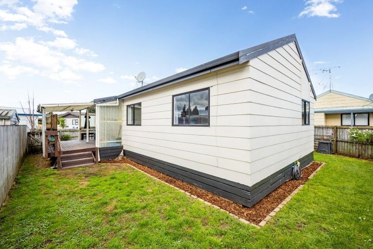 Photo of property in 4 Silkwood Lane, Melville, Hamilton, 3206