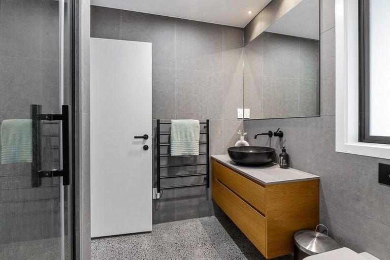 Photo of property in 46 Maka Terrace, Orewa, 0931