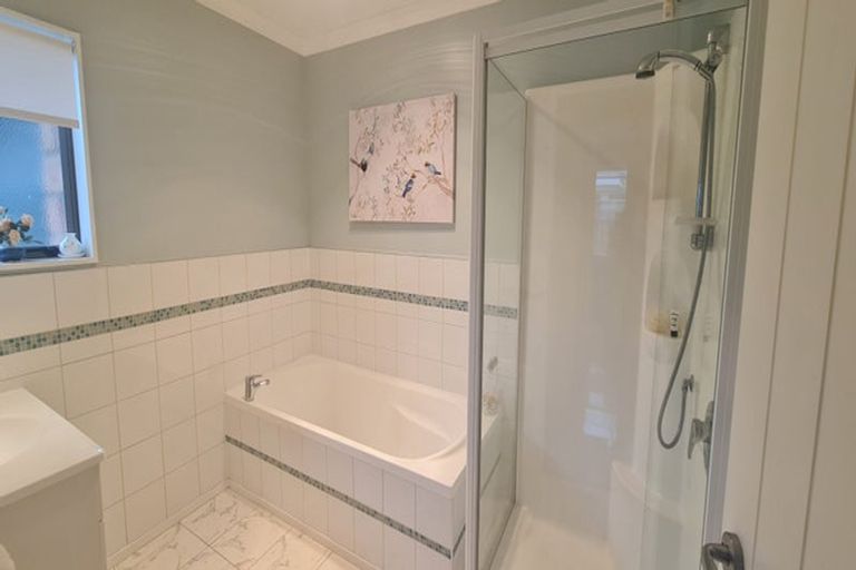 Photo of property in 5 Manhattan Court, Paraparaumu Beach, Paraparaumu, 5032