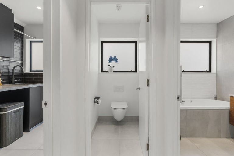 Photo of property in 9 Ringwood Place, Avonhead, Christchurch, 8042