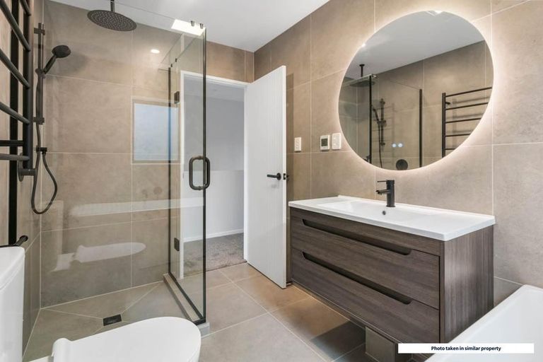 Photo of property in 27 Puhikawa Street, Massey, 0614