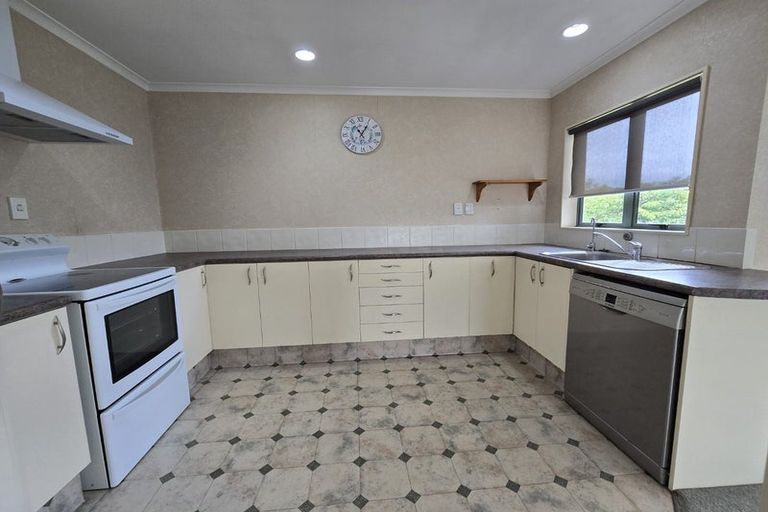 Photo of property in 9 Bayvista Close, Welcome Bay, Tauranga, 3112