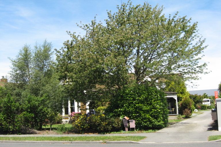 Photo of property in 2/254 Edgeware Road, Edgeware, Christchurch, 8013