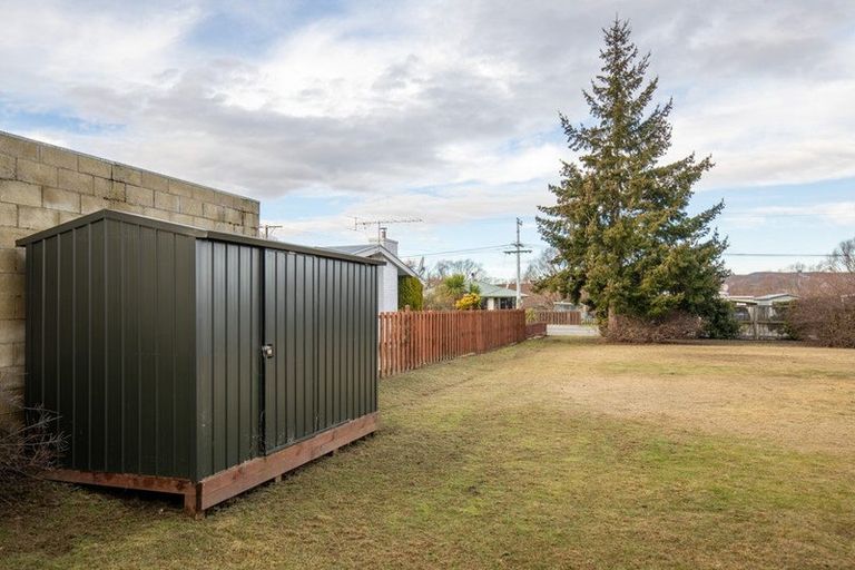 Photo of property in 13 Leask Street, Omakau, 9376