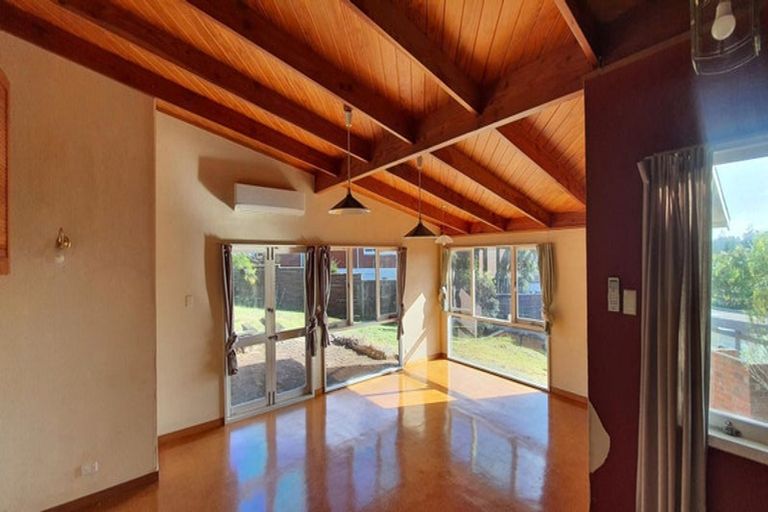 Photo of property in 57 Ocean View Road, Hillcrest, Auckland, 0627