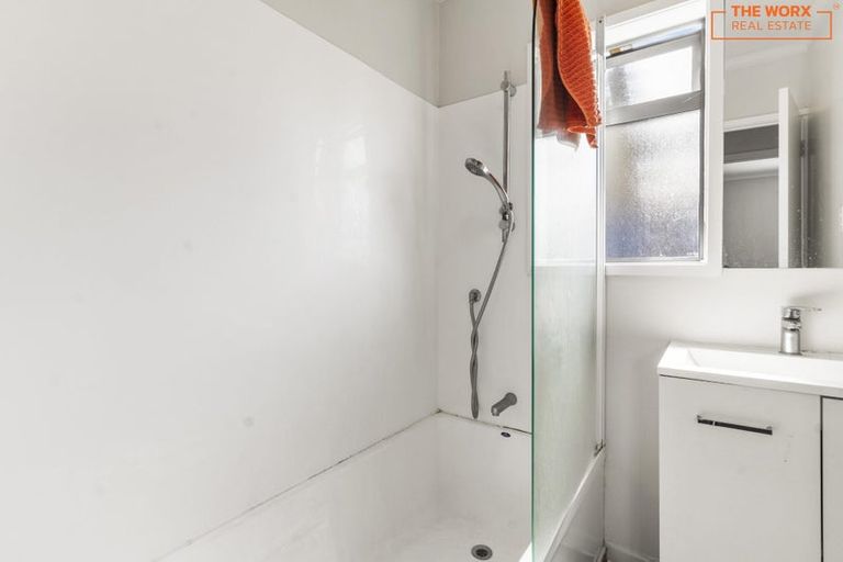 Photo of property in 10a Cambridge Road, Manurewa, Auckland, 2102