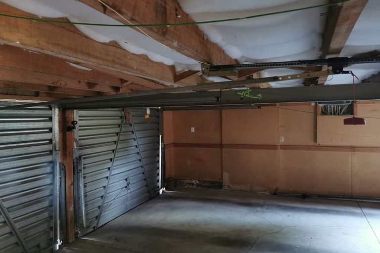 Photo of property in 14 Lyttelton Avenue, Forrest Hill, Auckland, 0620