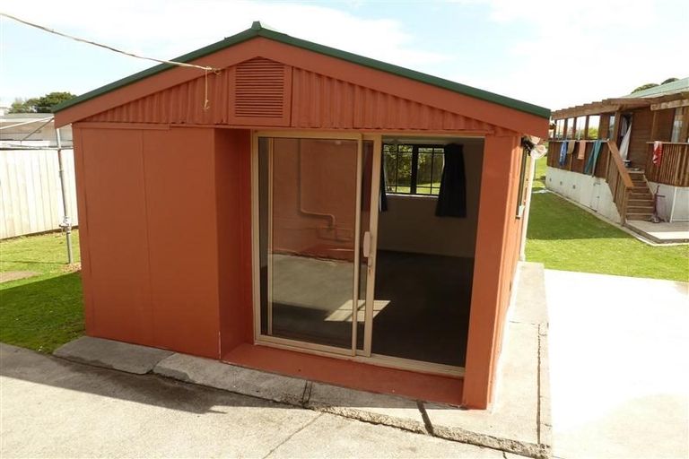 Photo of property in 10 James Road, Manurewa, Auckland, 2102