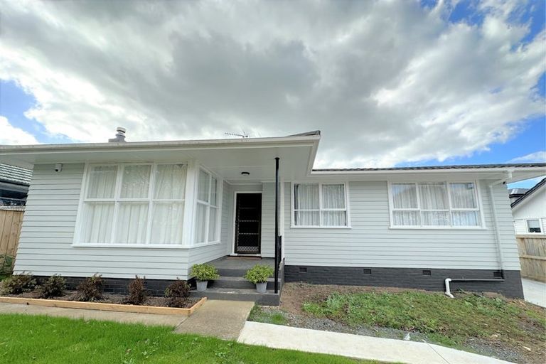 Photo of property in 5 Ussher Place, Pakuranga Heights, Auckland, 2010