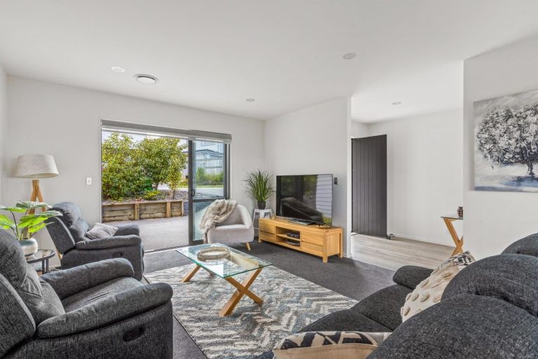 Photo of property in 69 Harvest Avenue, Orewa, 0931