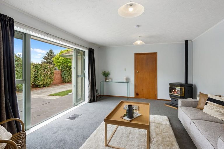 Photo of property in 85 Oakhampton Street, Hornby, Christchurch, 8042