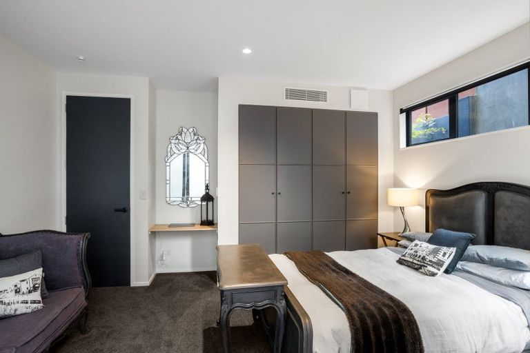 Photo of property in 14 Shalimar Crescent, Khandallah, Wellington, 6035