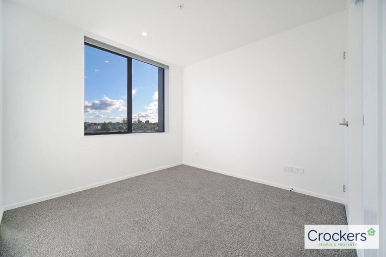 Photo of property in 401/3 Rauemi Way, Te Atatu South, Auckland, 0610