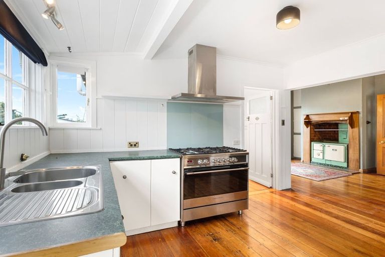 Photo of property in 210 Gascoigne Street, Raureka, Hastings, 4120