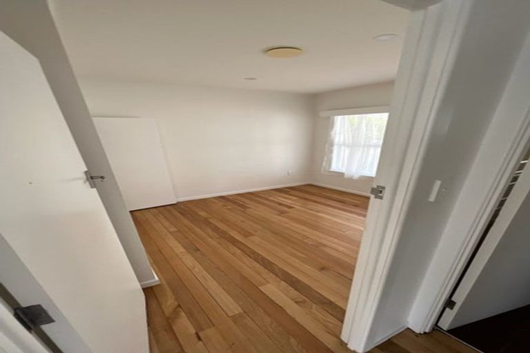 Photo of property in 2/342 Lake Road, Hauraki, Auckland, 0622