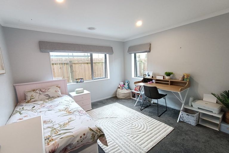 Photo of property in 13 Atherton Terrace, Churton Park, Wellington, 6037