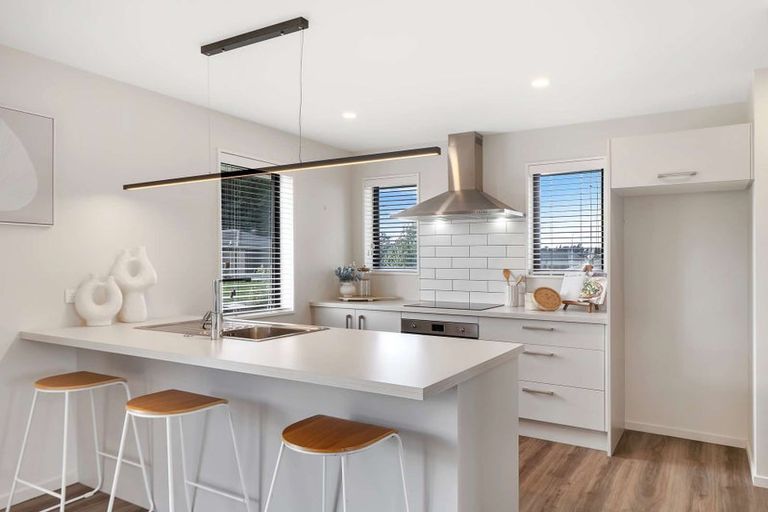 Photo of property in 31 Kingfisher Avenue, Amberley, 7410