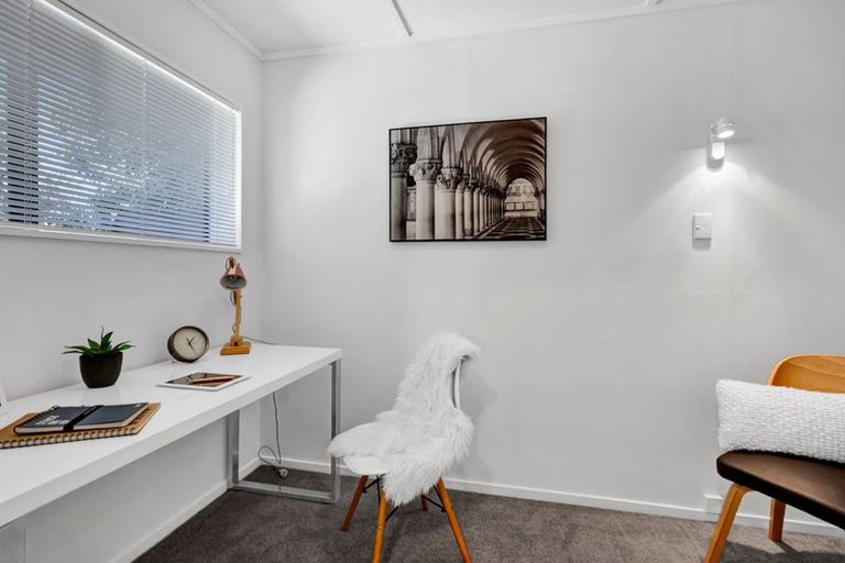 Photo of property in 6a Ropiha Street, Fitzroy, New Plymouth, 4312