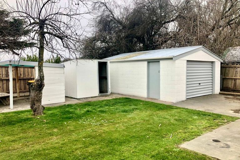 Photo of property in 33 Pensacola Crescent, Broomfield, Christchurch, 8042