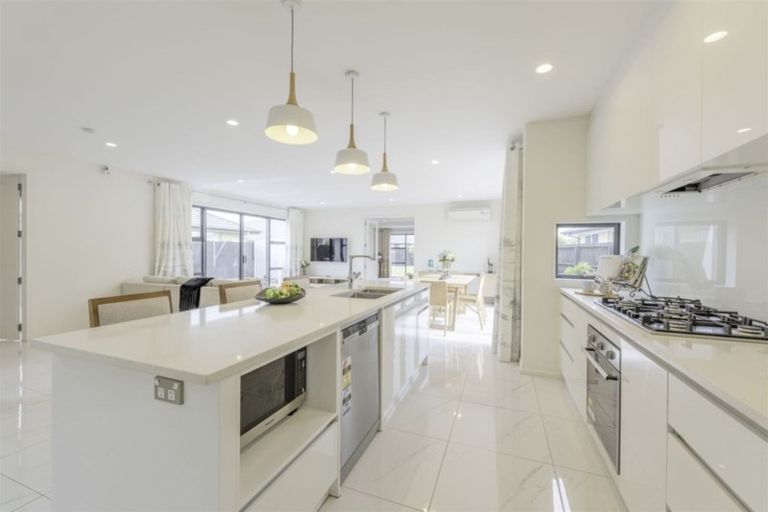 Photo of property in 21 Mackinder Drive, Wigram, Christchurch, 8042