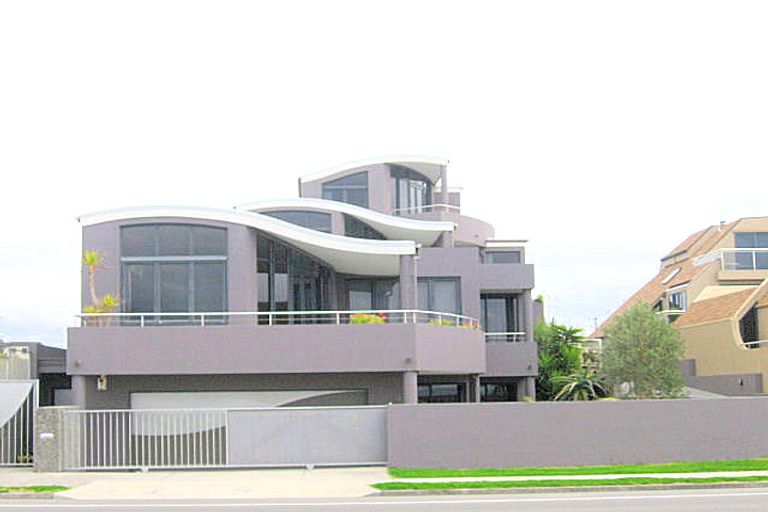 Photo of property in 203 Marine Parade, Mount Maunganui, 3116