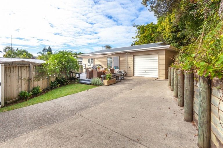Photo of property in 105b Hilton Drive, Whangamata, 3620