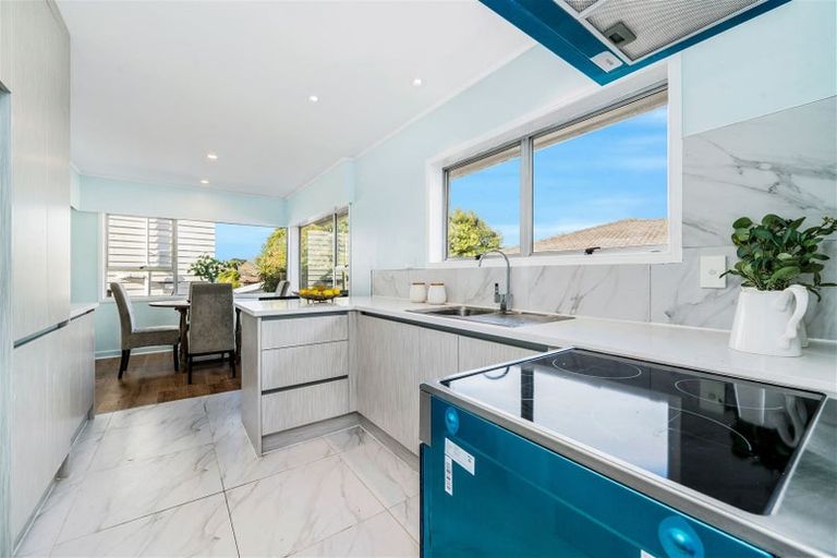 Photo of property in 15 Joyce Street, Pahurehure, Papakura, 2113
