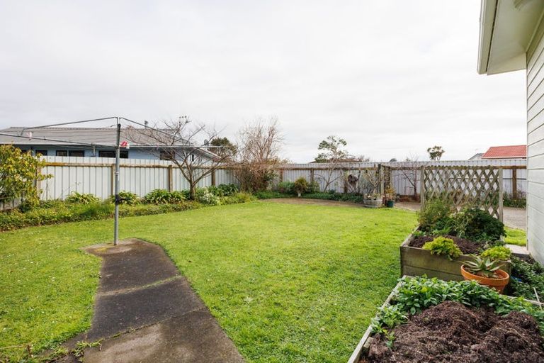 Photo of property in 26 Peppertree Glade, Kelvin Grove, Palmerston North, 4414