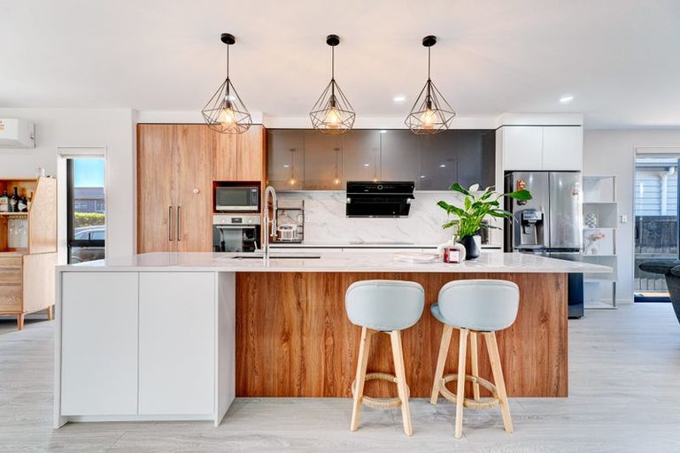 Photo of property in 5 Kearns Drive, Hobsonville, Auckland, 0616