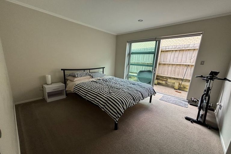 Photo of property in 28 Bur Oak Terrace, Schnapper Rock, Auckland, 0632
