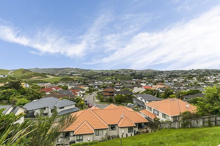 Photo of property in 24 Waverton Terrace, Churton Park, Wellington, 6037