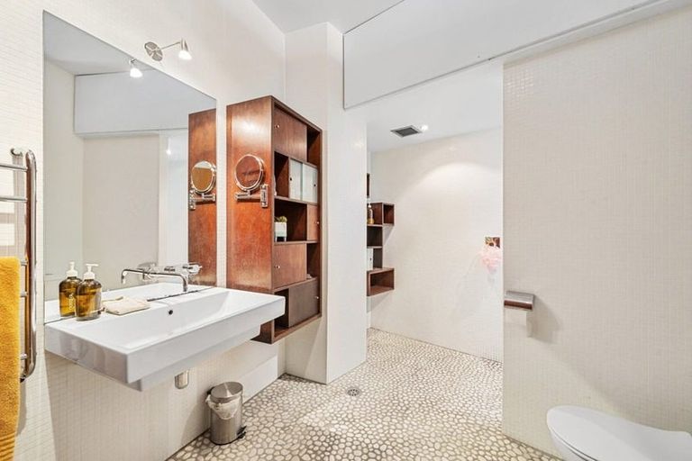 Photo of property in Dominion Apartments, 14/80u Victoria Street, Wellington Central, Wellington, 6011