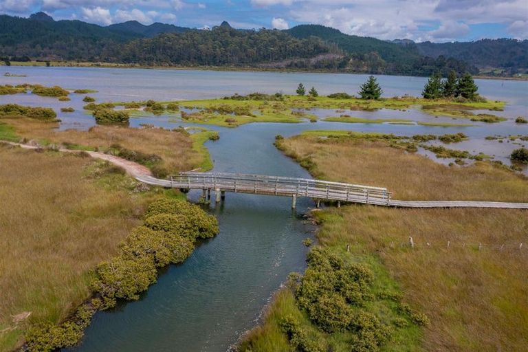 Photo of property in 26 North Ridge Drive, Pauanui, 3579