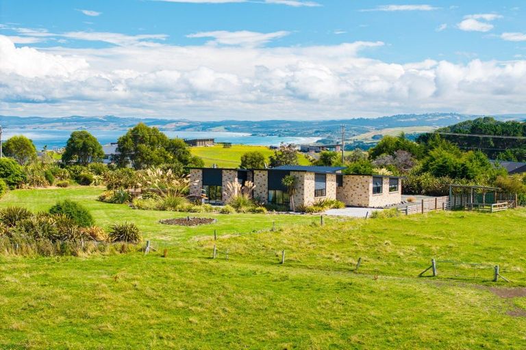 Photo of property in 25 Tunnel Beach Road, Blackhead, Dunedin, 9076