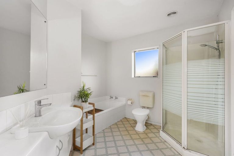 Photo of property in 2/4 Balkwell Street, Halswell, Christchurch, 8025