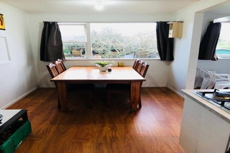 Photo of property in 4 Fields Road, Manurewa, Auckland, 2102