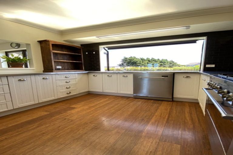 Photo of property in 82 Southernthread Road, Brooklyn, Wellington, 6021