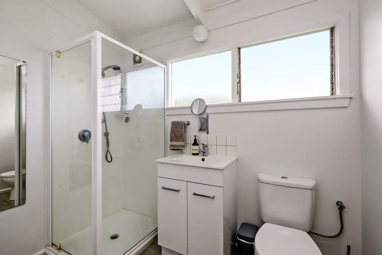 Photo of property in 92 Tollemache Road East, Longlands, Hastings, 4122