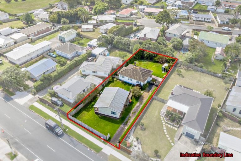 Photo of property in 3 Christmas Road, Manurewa, Auckland, 2102