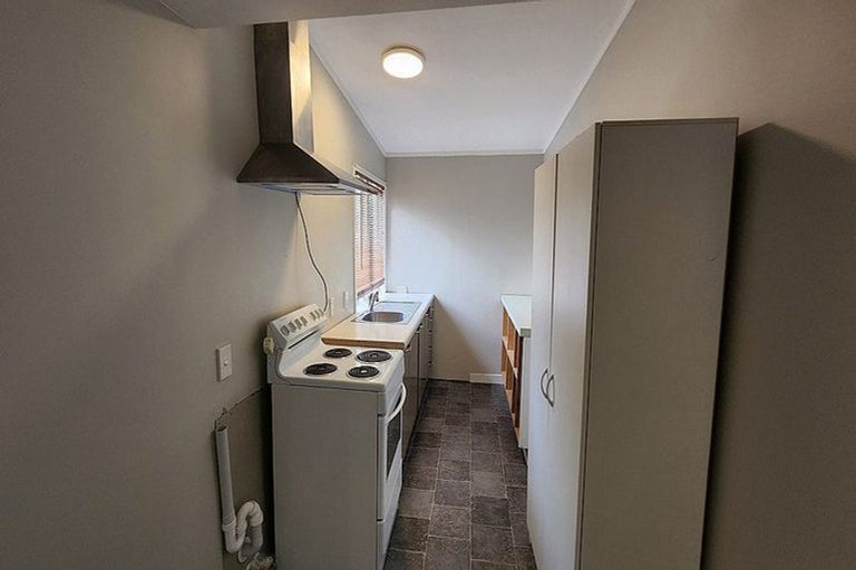 Photo of property in 139 Luckens Road, West Harbour, Auckland, 0618