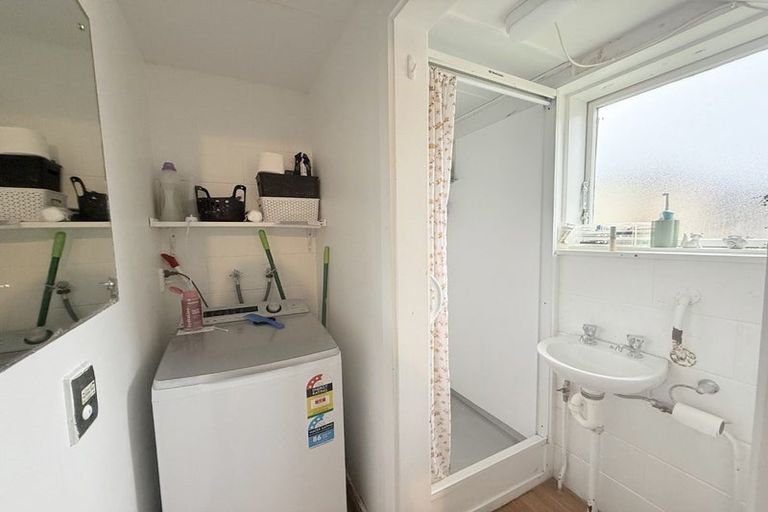 Photo of property in 12/118-122 Randwick Road, Moera, Lower Hutt, 5010