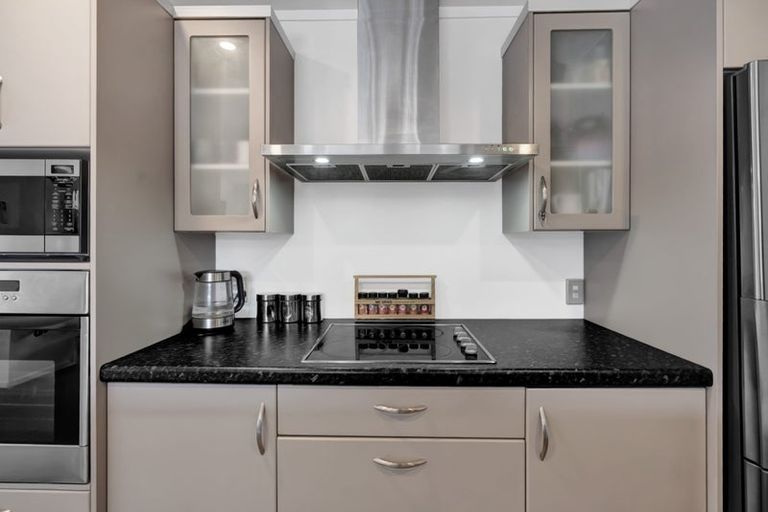 Photo of property in 27 Culzean Grove, Bell Block, New Plymouth, 4312