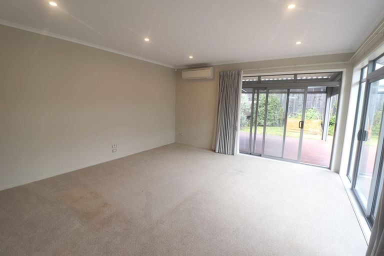 Photo of property in 9 Touhou Road, Hobsonville, Auckland, 0616