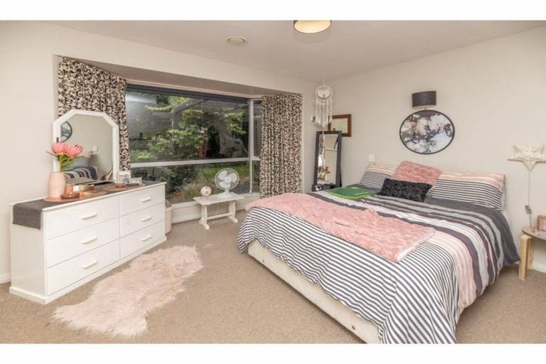 Photo of property in 1/10b Tracy Place, Redwood, Christchurch, 8051