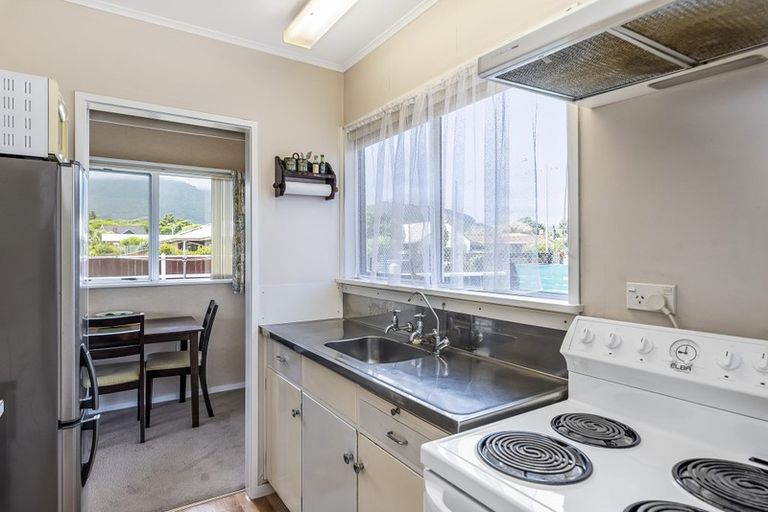 Photo of property in 20 Matai Street, Waikanae, 5036