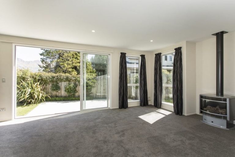 Photo of property in 32 Hunter Crescent, Wanaka, 9305