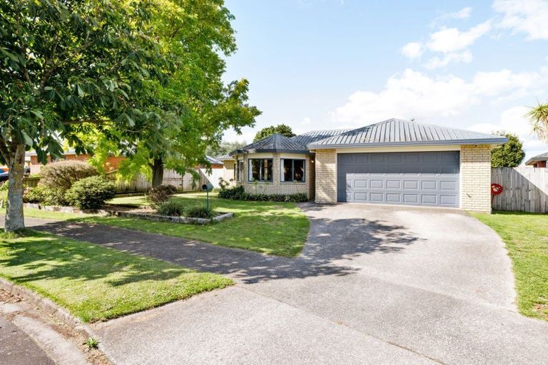 Photo of property in 10 Mckenzie Place, Rototuna North, Hamilton, 3210