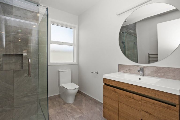 Photo of property in 19 George Yee Place, Taradale, 4112