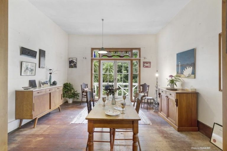 Photo of property in 118 Glenmore Street, Northland, Wellington, 6012